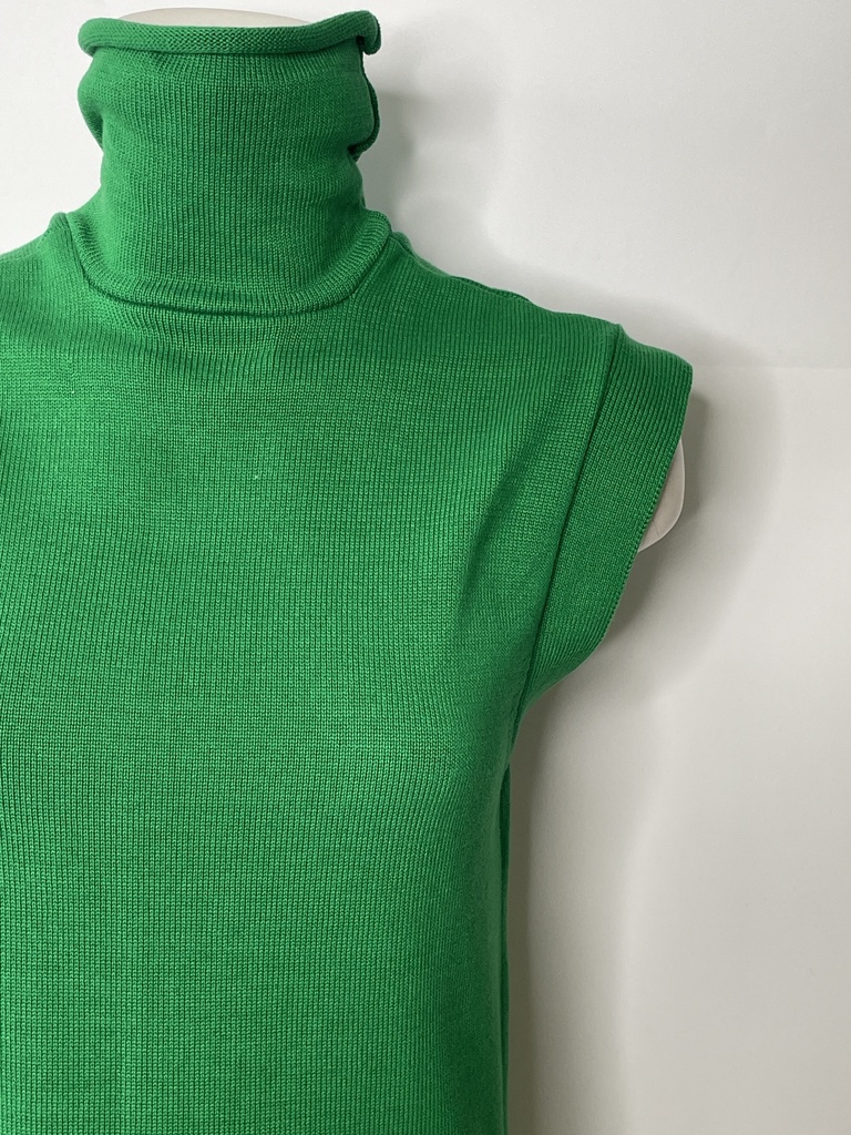 OLIVIA LATINOVICH-TOPS