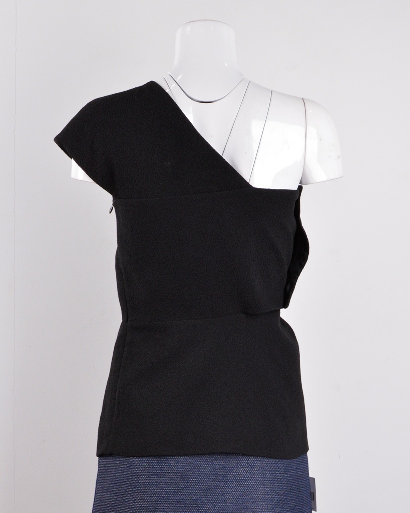 REJINA PYO-SLEEVELESS TOP (TANKTOP/TUBE TOP)