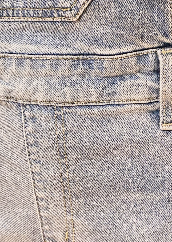 URATV-WIDE-LEG JEANS