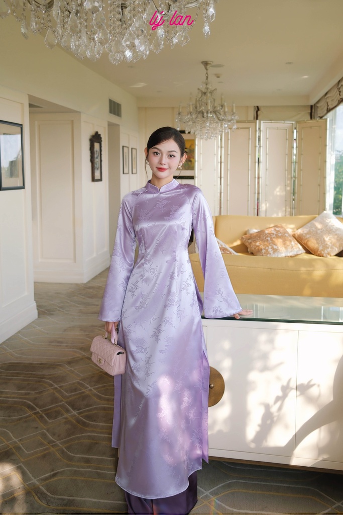 LÝ LAN-ÁO DÀI TÍM YÊN (XS)