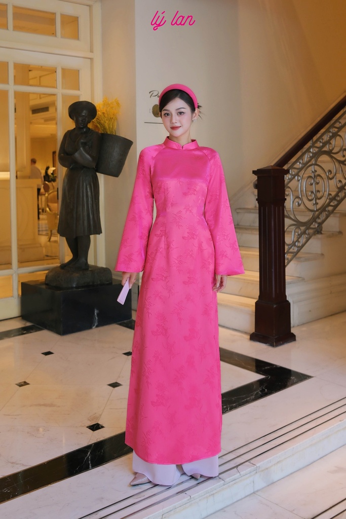 LÝ LAN-ÁO DÀI KHÁNH NGỌC (XL)