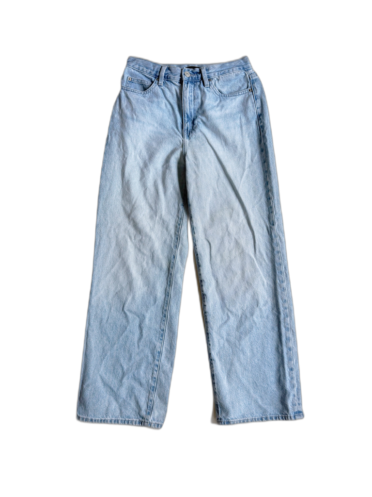 UNIQLO-STRAIGHT-FIT JEANS