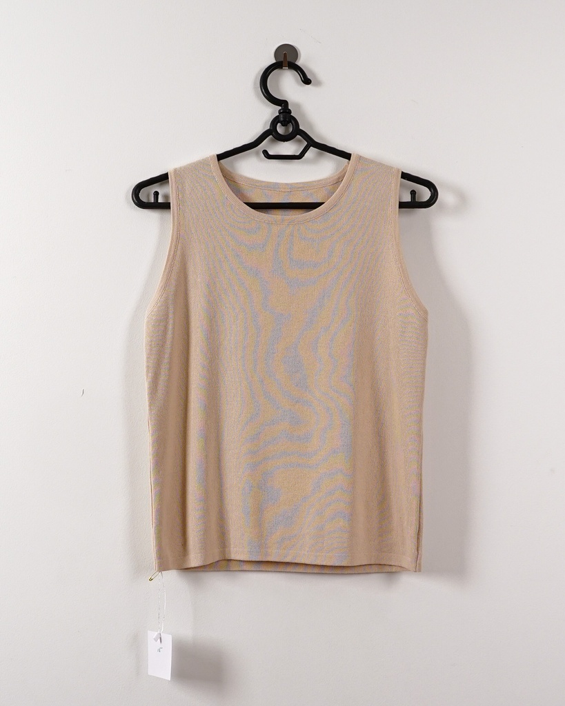 UNKNOWN-SLEEVELESS TOP (TANKTOP/TUBE TOP)