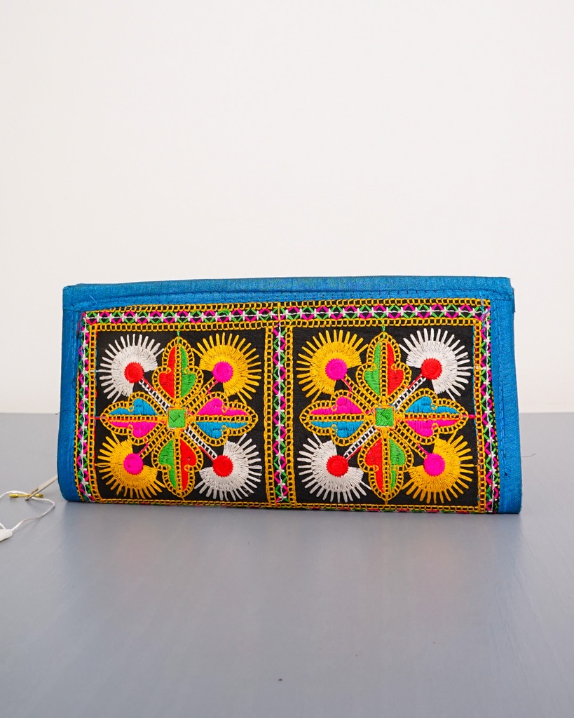 UNKNOWN-VÍ_CẦM_TAY