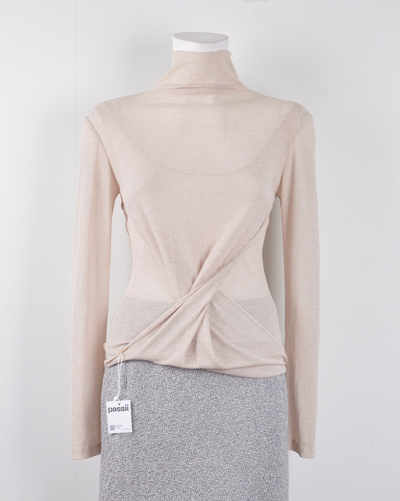 LAM GIA KHANG-LONG_SLEEVES TOP