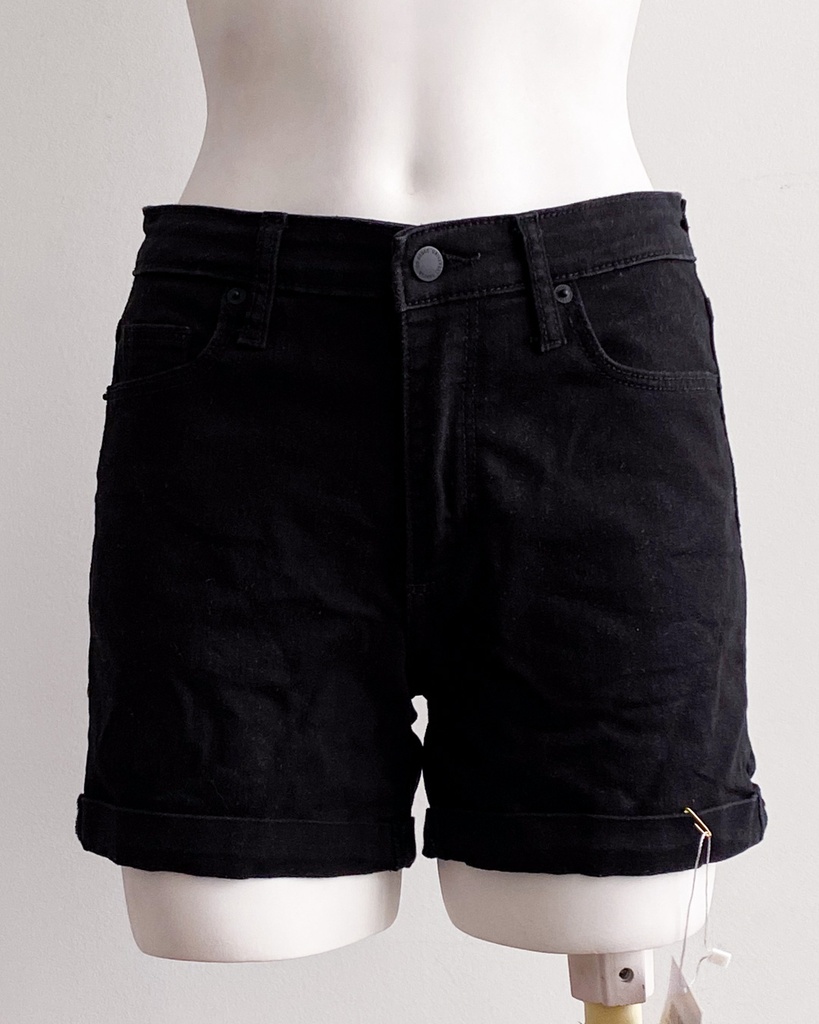 UNIVERSAL THREAD-MINI SHORTS