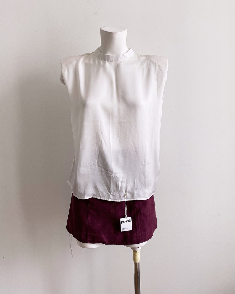 UNKNOWN-SLEEVELESS TOP (TANKTOP/TUBE TOP)