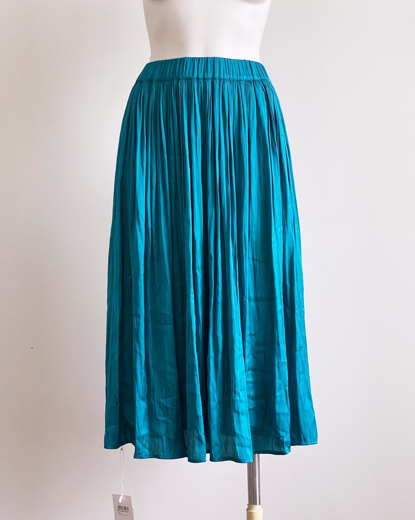 UNKNOWN-MIDI SKIRT