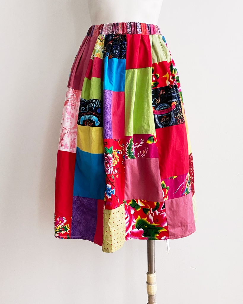 UNKNOWN-CHÂN VÁY MIDI