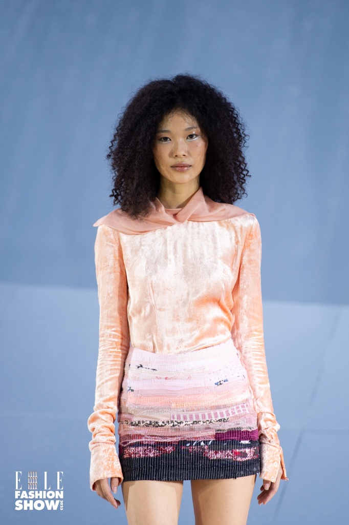 KHAAR.WORLD-LOVE GLOW TOP