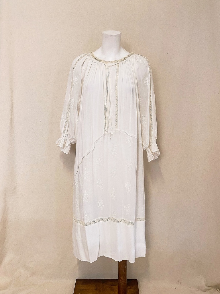 LAM BOUTIQUE-MIDI DRESS