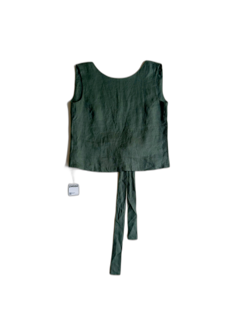 UNKNOWN-SLEEVELESS TOP